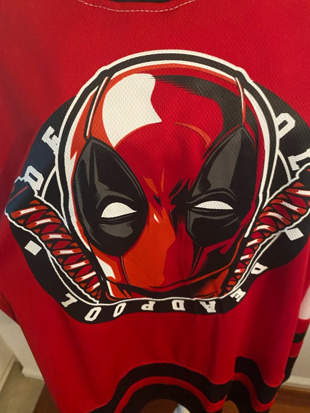 Deadpool jersy size XL NWT - Picture 2 of 7